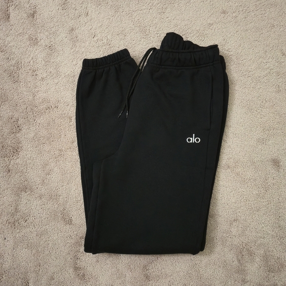 ALO Yoga Pants - ALO Yoga Accolade Sweatpants